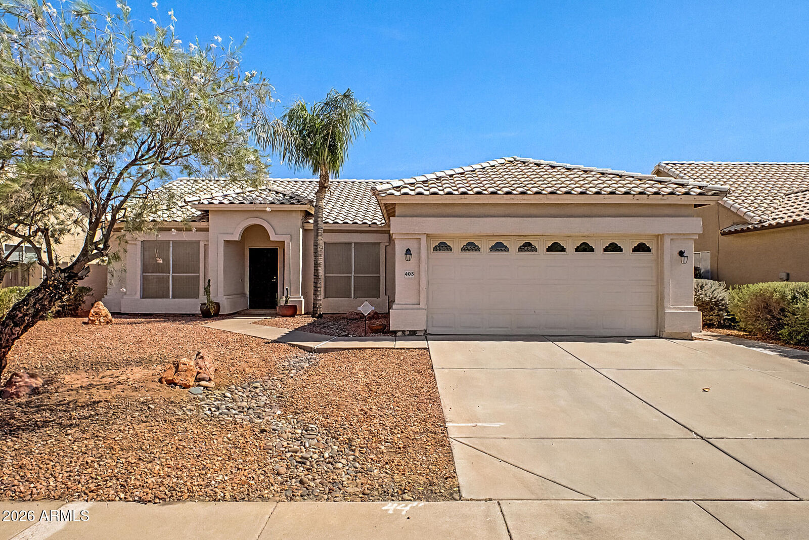 Property Photo: 405 W Primoroso Drive AZ 85233
