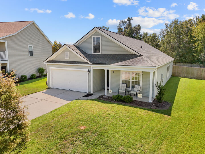 Property Photo:  2039 Cripplecreek Drive  SC 29456 