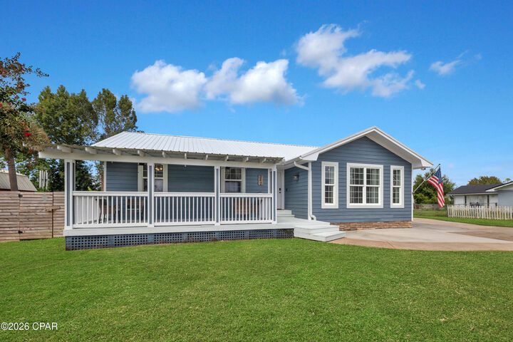Property Photo:  212 Kentucky Avenue  FL 32444 