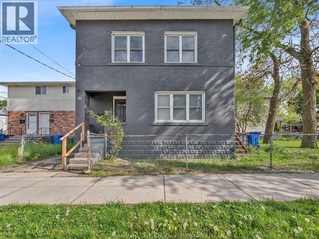 Property Photo:  669 Park  ON N9A 5V7 