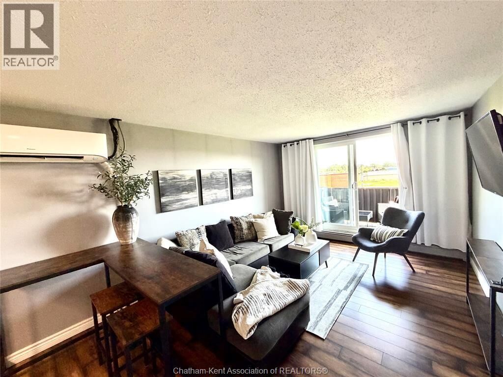 Property Photo:  276-317 Merritt Avenue  ON N7M 3G1 