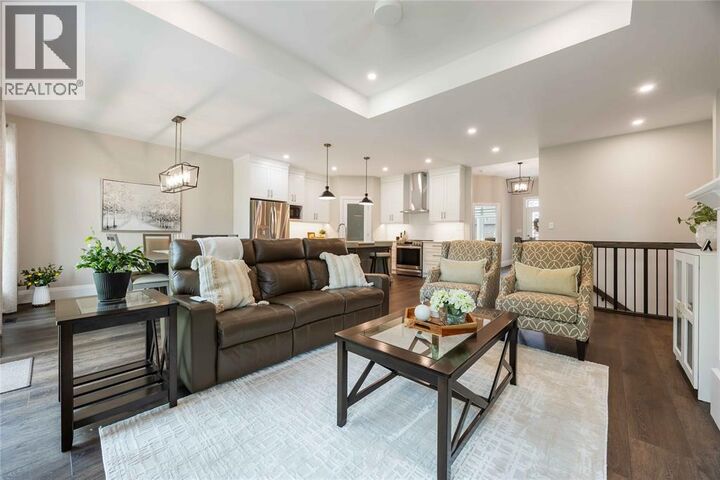 Property Photo: 231 Nicholas Street ON N7W 0B6