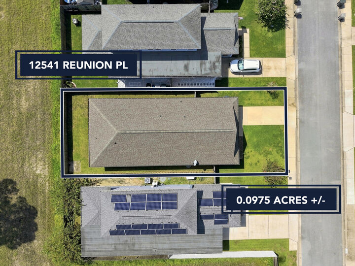 Property Photo:  12541 Reunion Place  FL 32506 