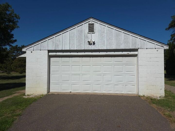 Property Photo:  495 Vadnais Road  MN 55127 