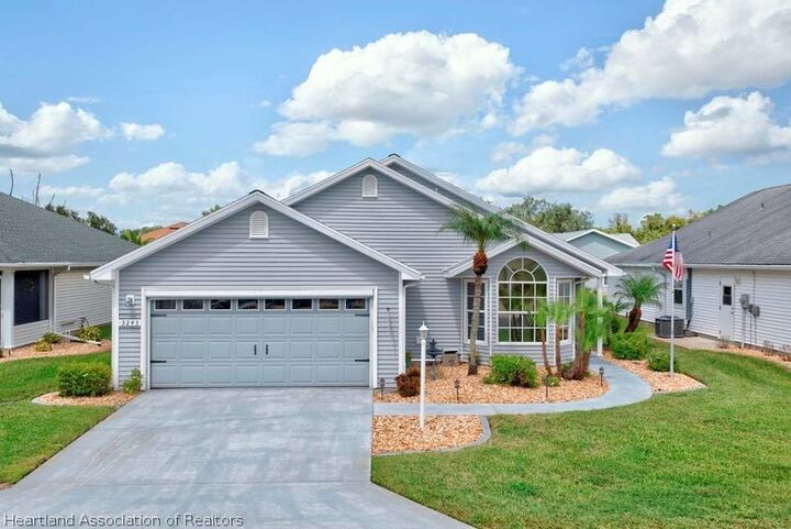 Property Photo: 3243 E Pebble Creek Drive FL 33825