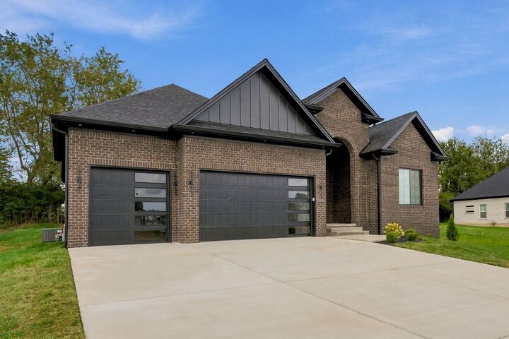 Property Photo: 1000 Shelburne Way KY 40356