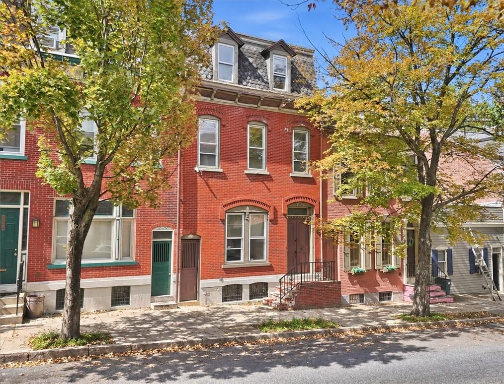 Property Photo:  322 N 8th Street  PA 18102 