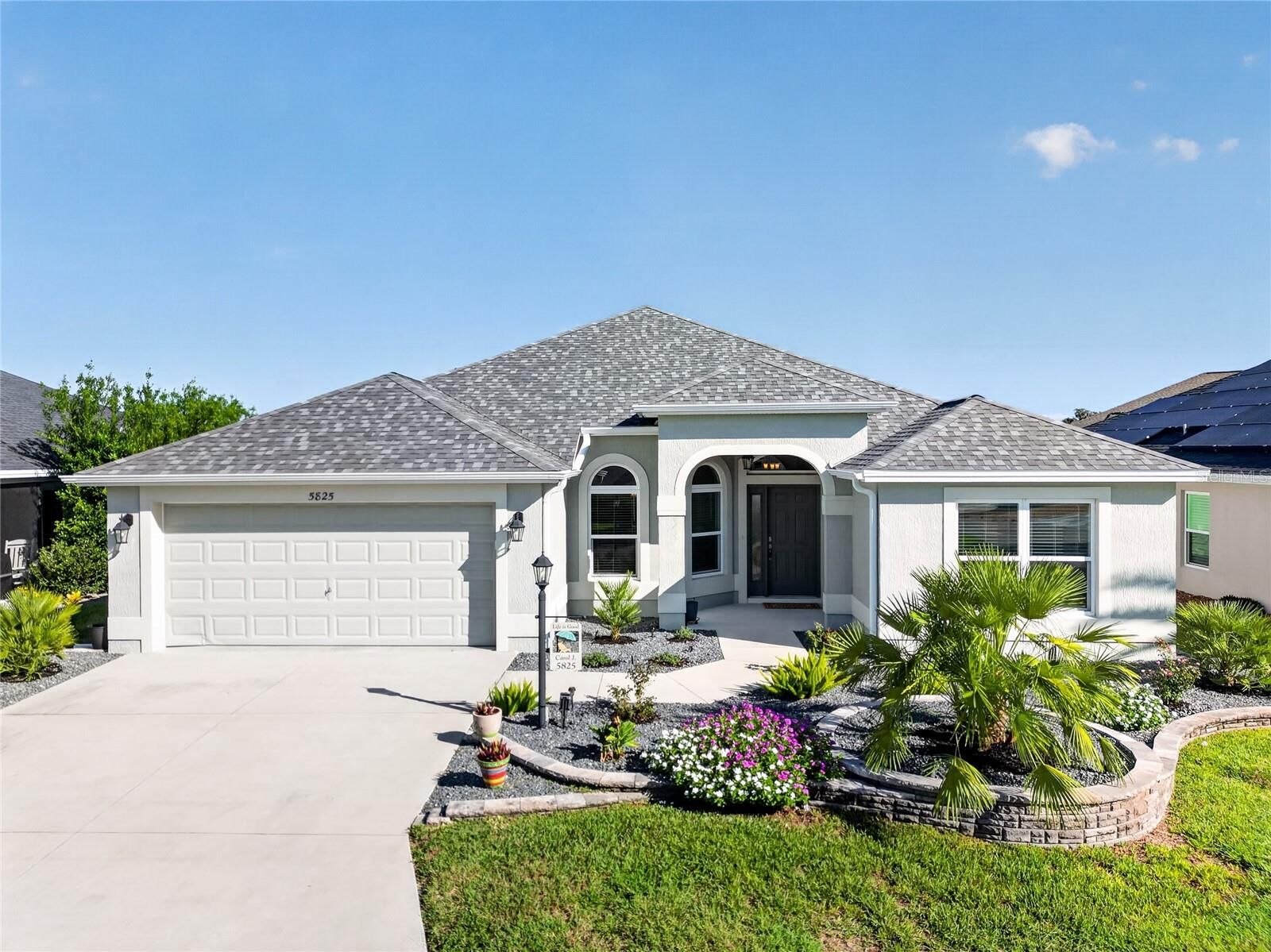Property Photo: 5825 Flint Loop FL 32163