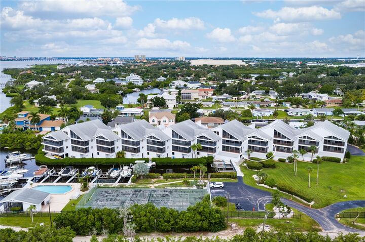 Property Photo:  515 Leffingwell Avenue 112  FL 34222 