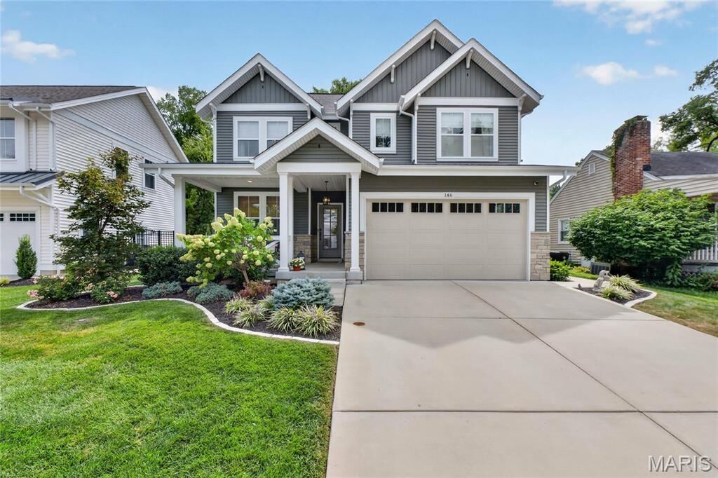 Property Photo:  146 Girard Place  MO 63122 