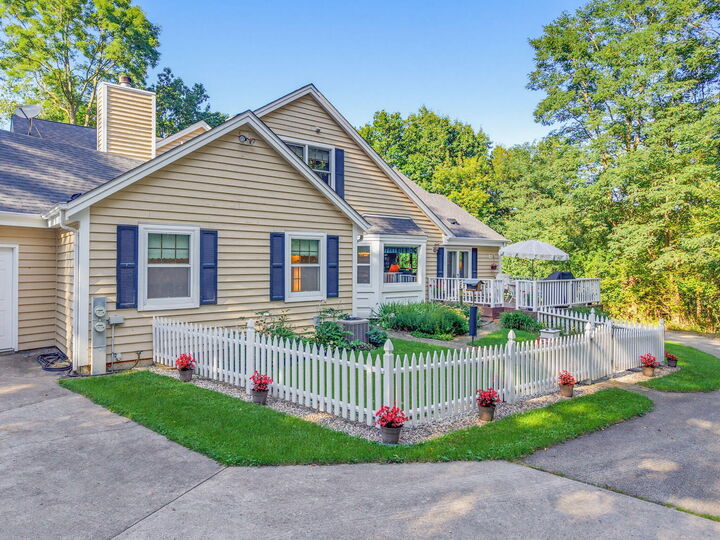 Property Photo:  W2254 Kniep Rd  WI 53121 