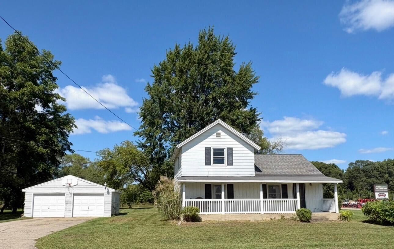 Property Photo: 415 W 136th Street MI 49327