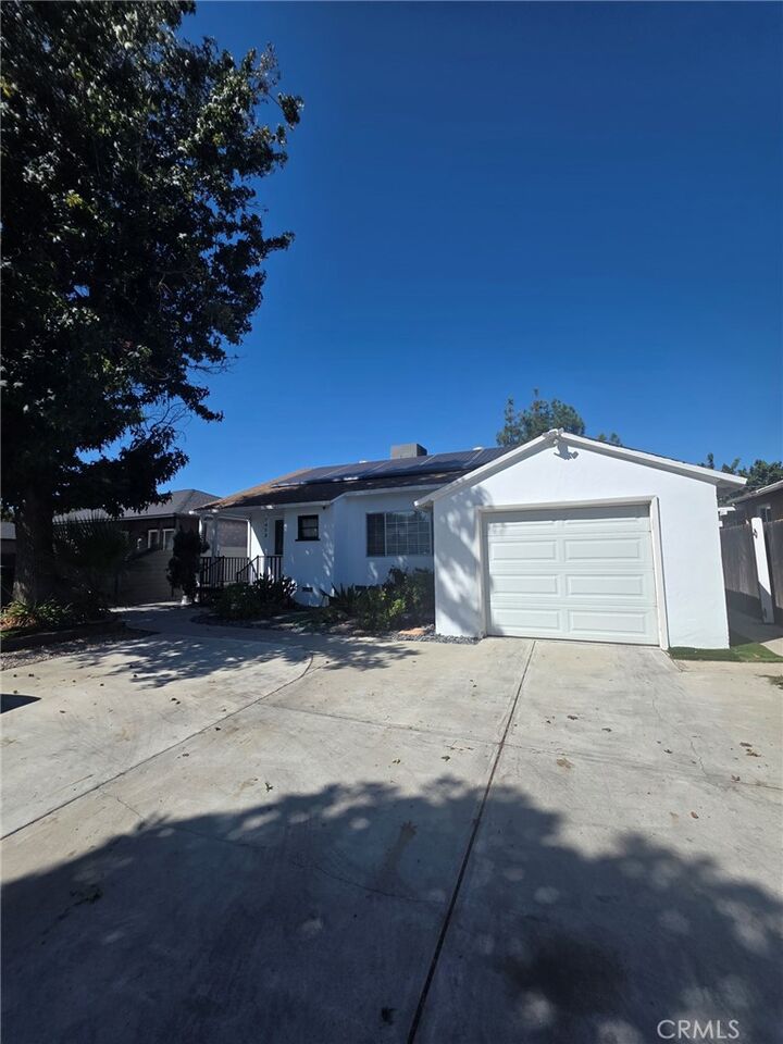 Property Photo: 7453 Blewett Avenue CA 91406
