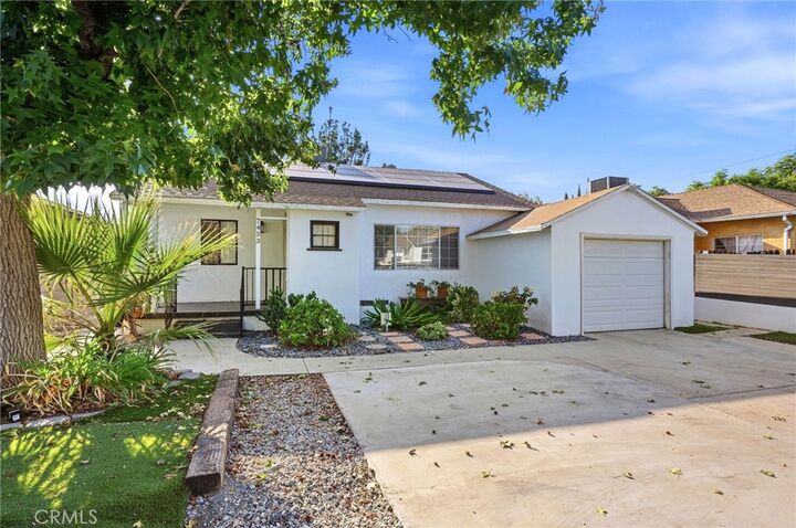 Property Photo:  7453 Blewett Avenue  CA 91406 