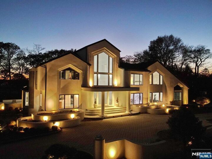 Property Photo:  23 Rio Vista Drive  NJ 07620 