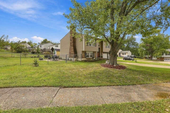 Property Photo: 10 Fairlawn KY 41018
