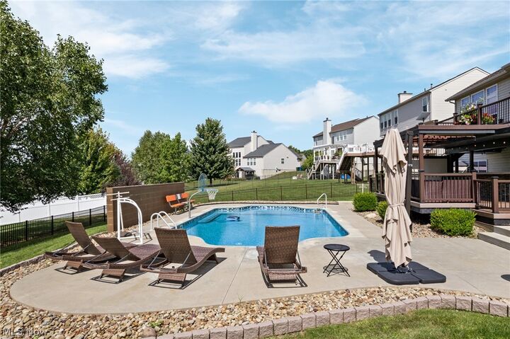 Property Photo:  3898 Kenway Boulevard  OH 44685 
