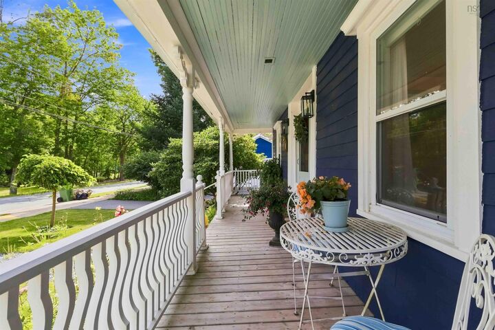 Property Photo:  102 Pleasant Street  NS B0J 2E0 