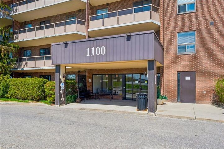 Property Photo:  1100 Courtland Avenue E 302  ON N2C 2H9 