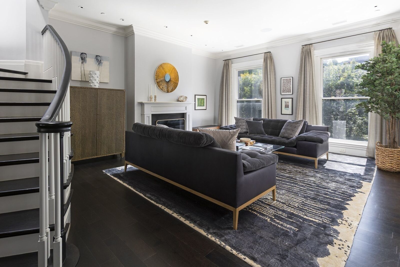 Property Photo: 17 Commonwealth Ave Ph MA 02116