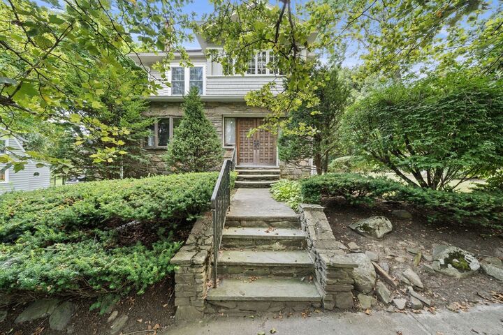 Property Photo:  11 Roseland Road 2  MA 01609 