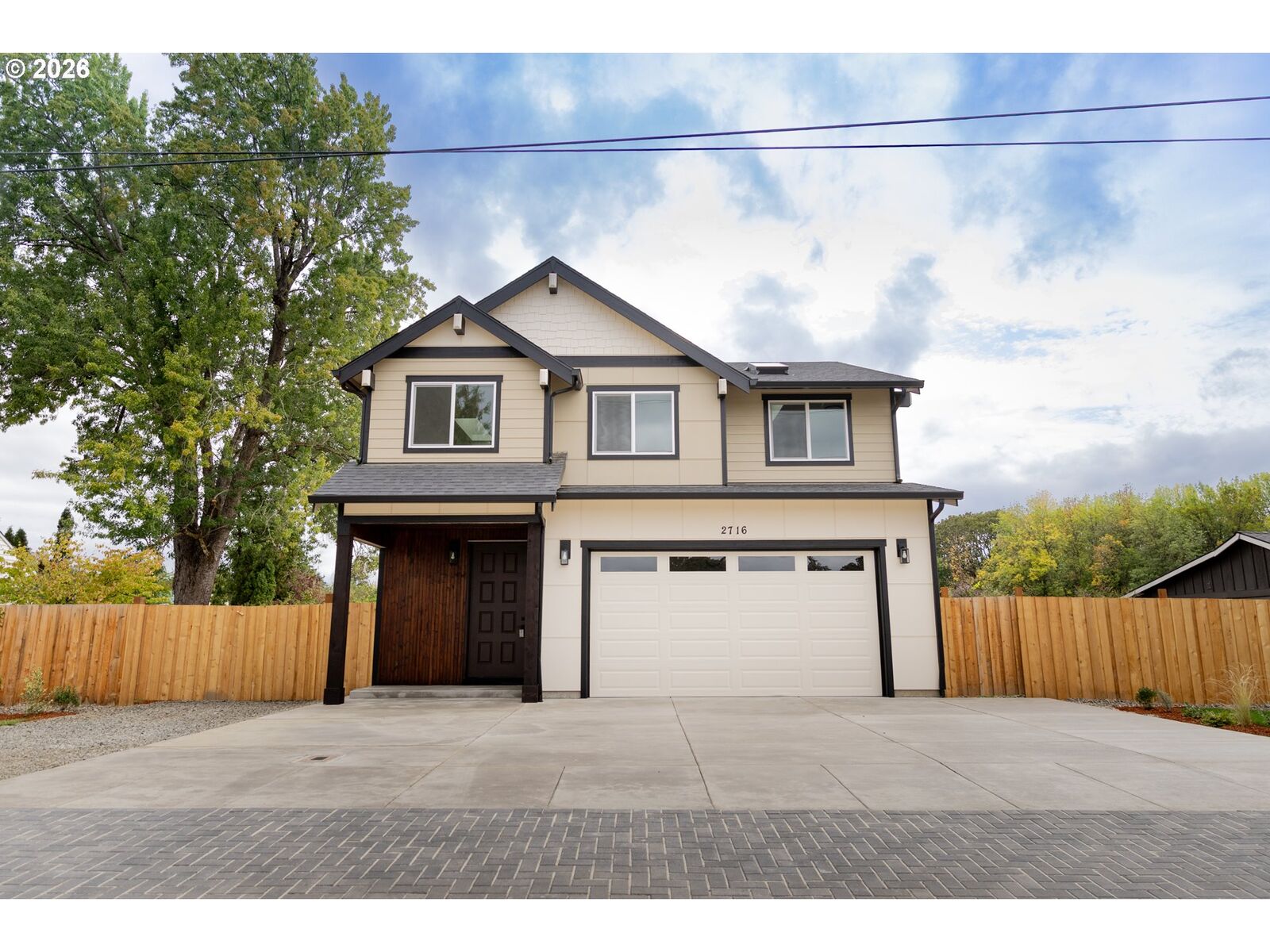 Property Photo:  2716 Firwood Ln  OR 97116 