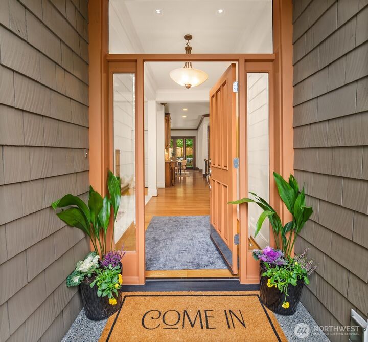 Property Photo: 525 Timber Creek Drive NW WA 98027