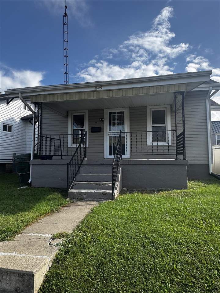 Property Photo: 749 Richmond Ave IN 47374