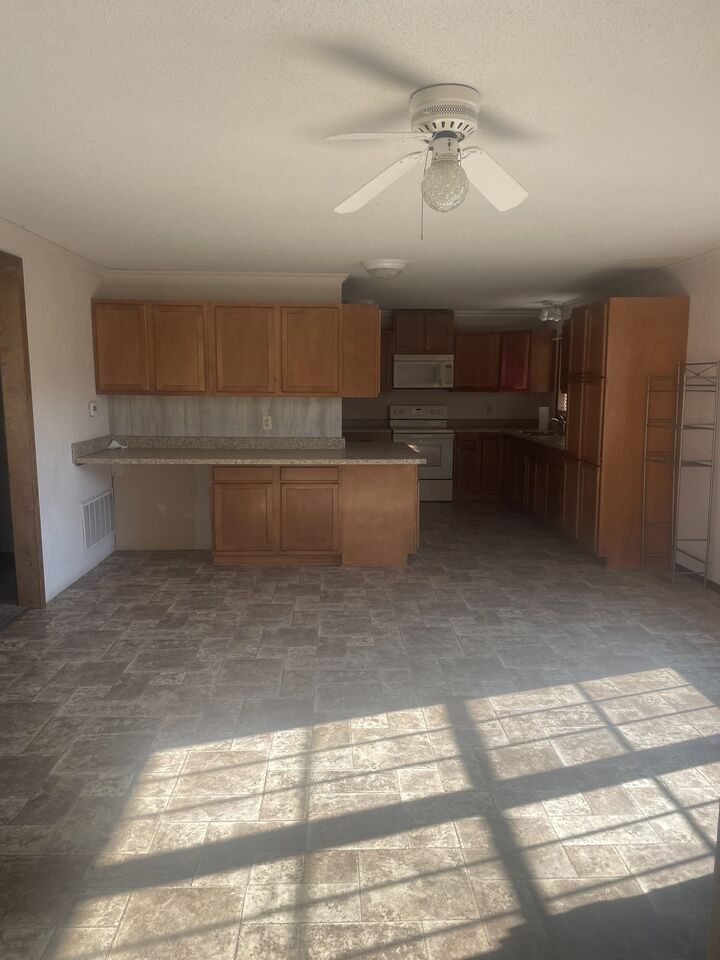 Property Photo: 1107 Main KS 67070