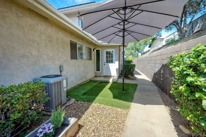 Property Photo: 12166 Orange Crest Ct. 3 CA 92040
