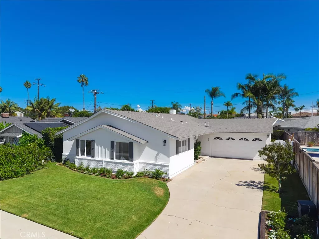 Property Photo:  410 Lenwood  CA 92627 