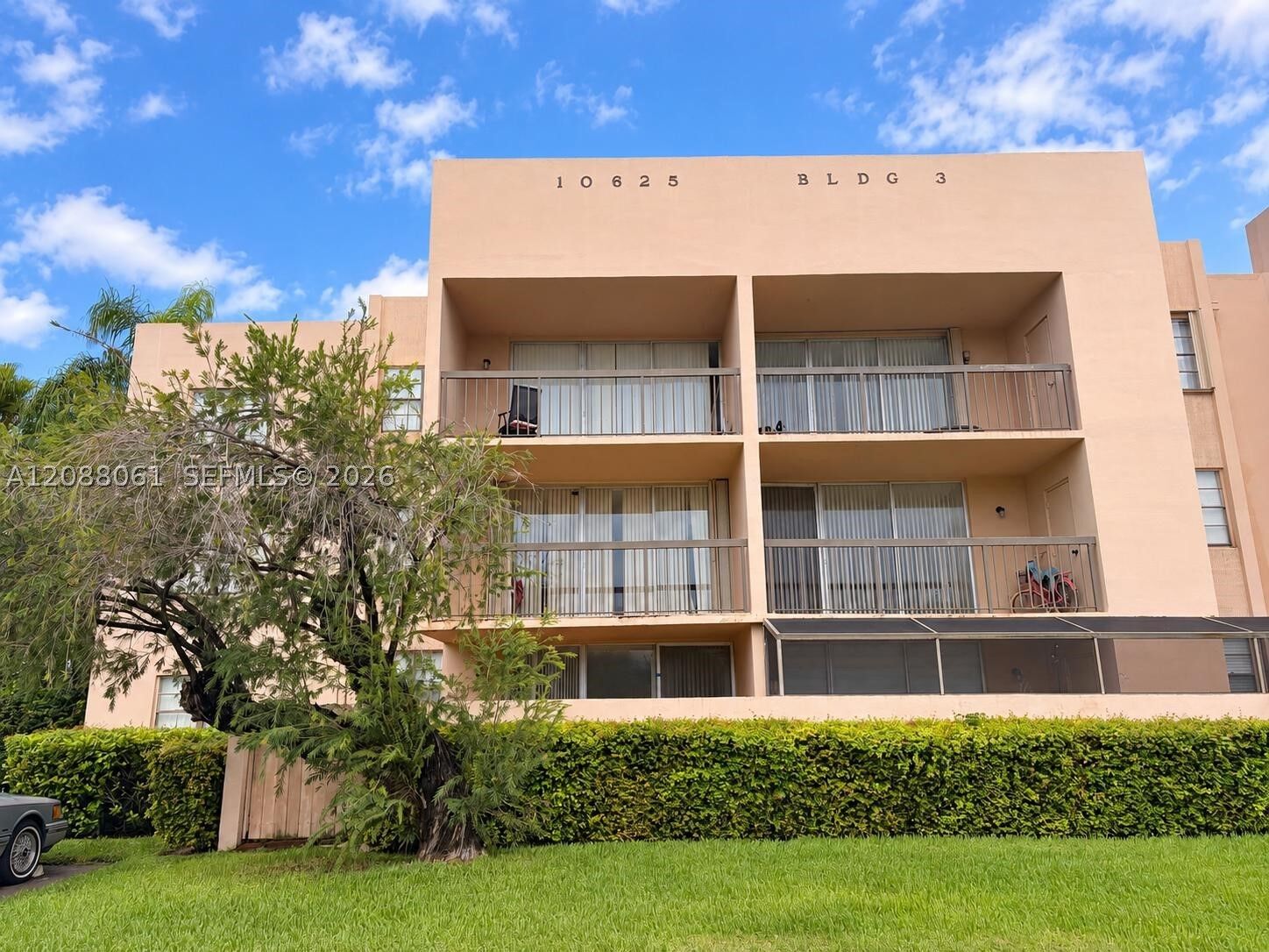 Property Photo:  10625 SW 112th Ave 111  FL 33176 