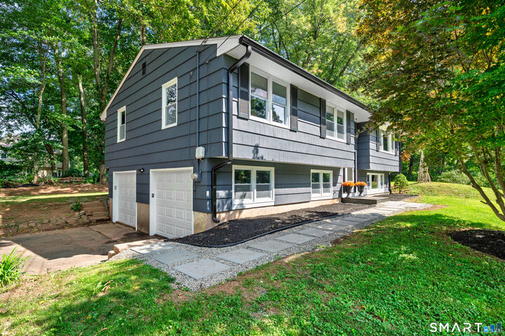 Property Photo:  36 Sweet Birch Drive  CT 06450 