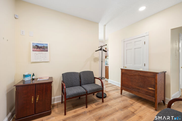 Property Photo:  658 Main Street 1st Floor  CT 06479 