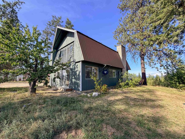 Property Photo:  2231 Blue Creek Locke Rd  WA 99101 