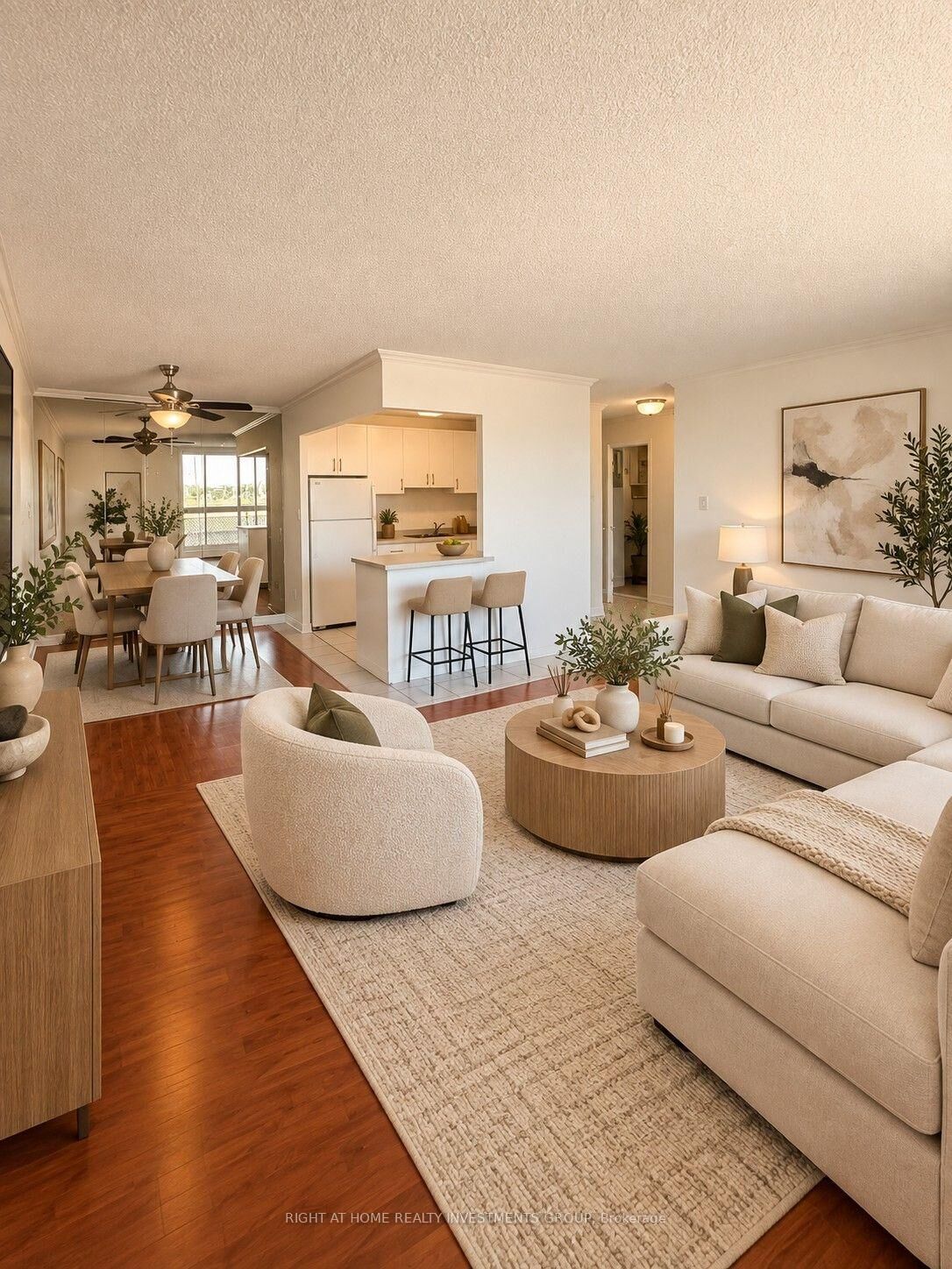 Property Photo:  895 Kennedy Road 506  ON M1K 2E9 