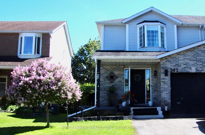 Property Photo: 582 Barnsley Crescent ON K7M 8X3