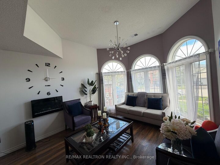 Property Photo:  46 Cloughley Drive  ON L4N 9T3 