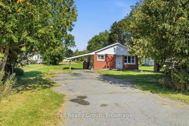 Property Photo:  2298 Hamilton Road  ON K8V 5P8 