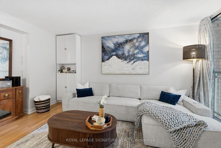 Property Photo:  323 Richmond Street E 704  ON M5A 4R3 