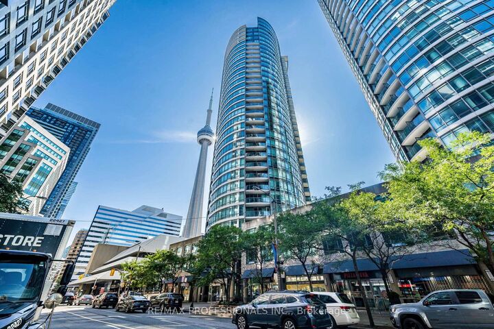 Property Photo:  361 Front Street W 1803  ON M5V 3R5 