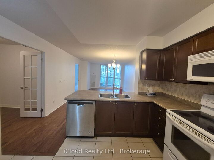 Property Photo:  235 Sherway Gardens N/A 302  ON M9C 0A2 