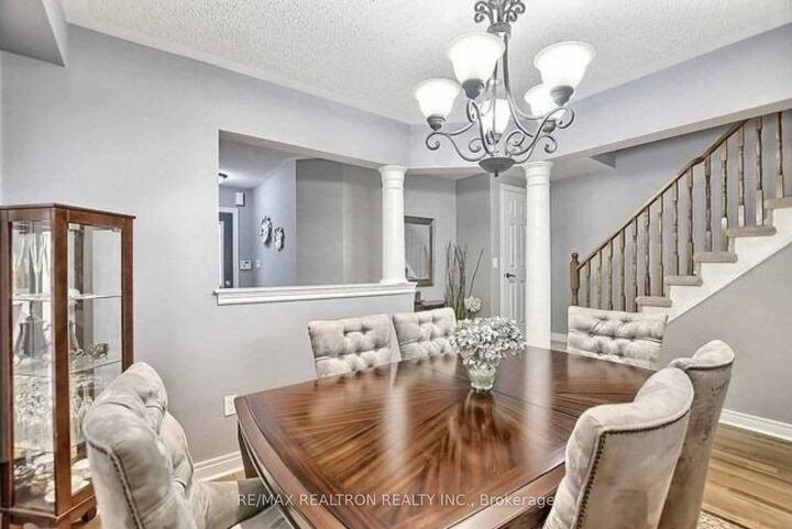 Property Photo:  31 Baywell Crescent  ON L4G 7M8 