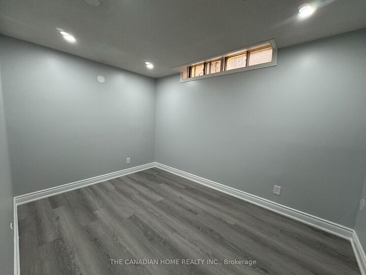 Property Photo:  64 Somerset Drive Bsmt  ON L6Z 1C5 