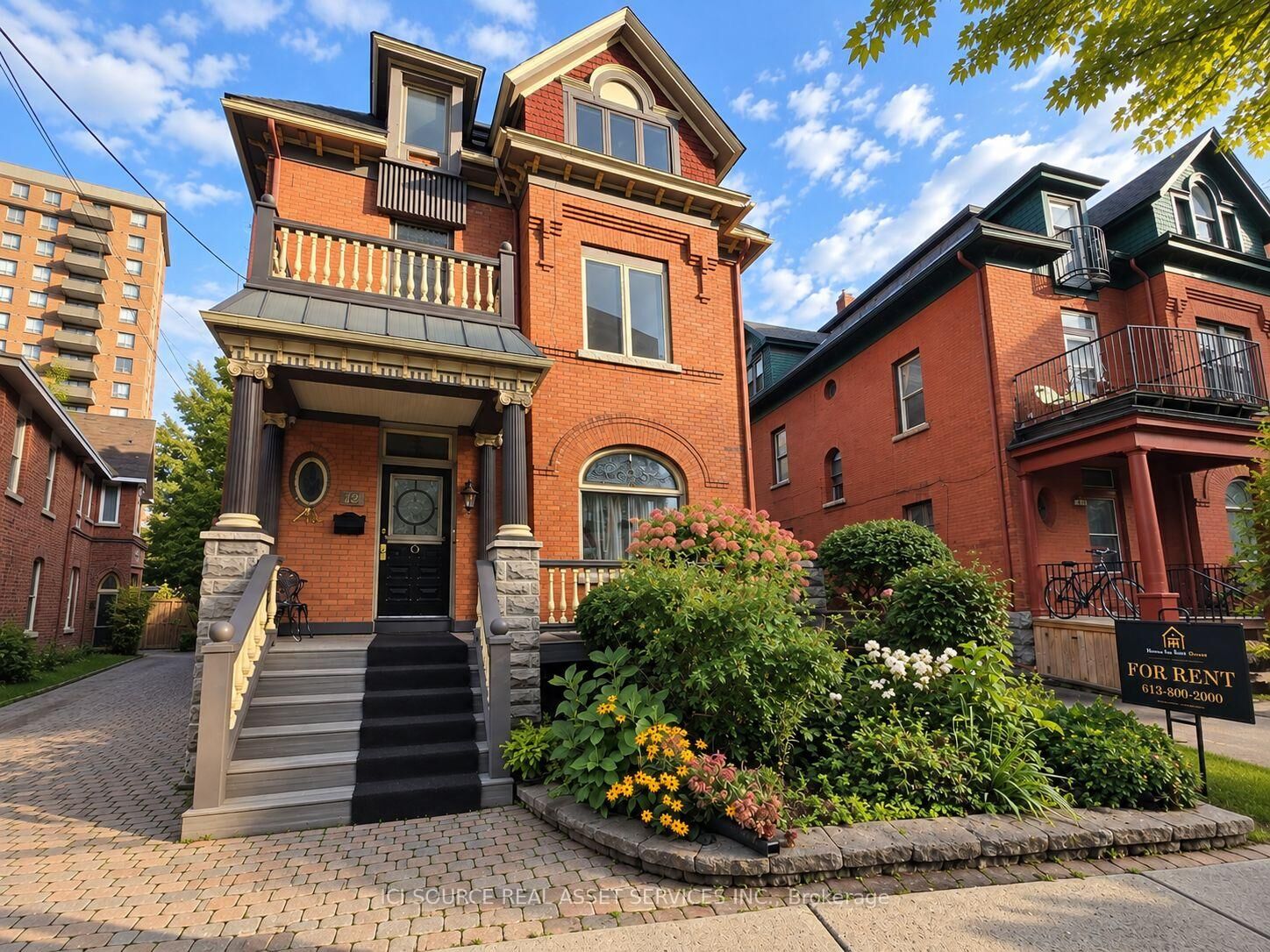 Property Photo:  12 Somerset Street W 3  ON K2P 0H4 
