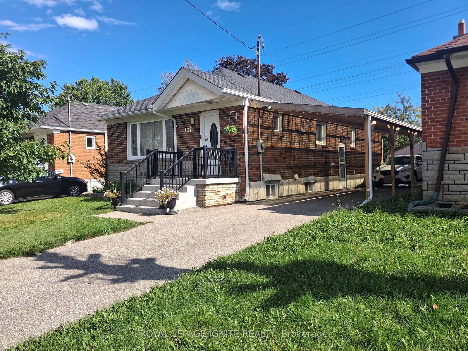 Property Photo:  107 Flora Drive Bsmt  ON M1P 1A7 