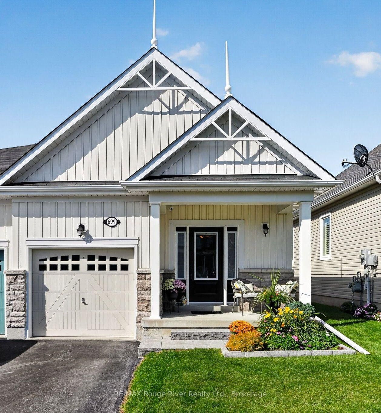 Property Photo:  699 Fisher Street  ON K9A 0H3 