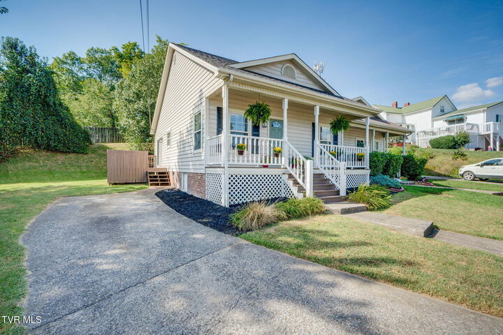 Property Photo:  263 Main Street Village Drive  TN 37659 