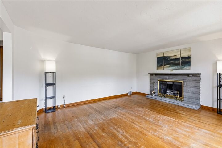 Property Photo: 2459 South Park Rd PA 15102