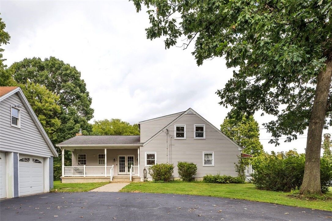 Property Photo: 3711 E State Route 819 PA 15681